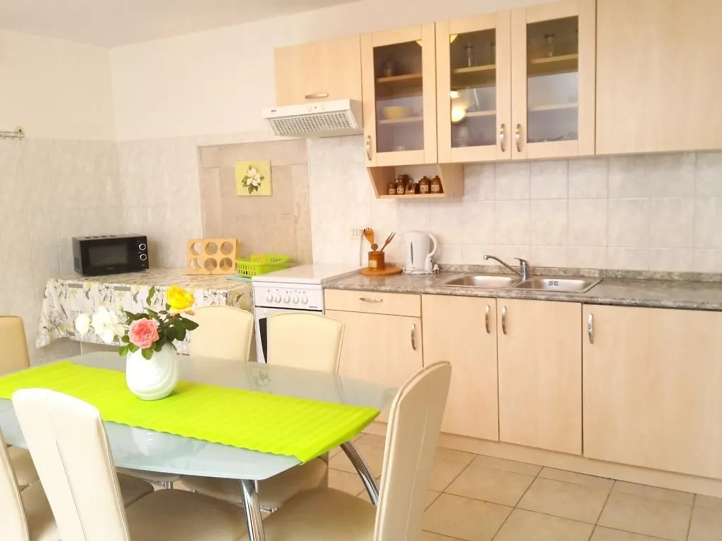 Gracia Apartments Funtana